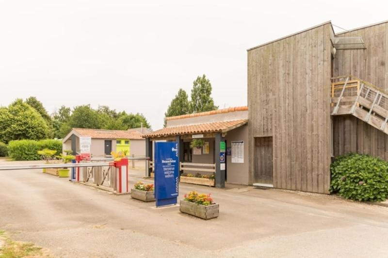 Mobil-Home Le Petit Paradis Vendeen Camping 3 Etoiles 7Km Des Plages Avrillé Zewnętrze zdjęcie